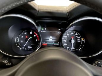 Alfa Romeo Stelvio 2.0T Ti SUV 5dr Petrol Auto Q4 AWD Euro 6 (s/s) (280 ps)