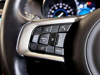 Jaguar F-PACE 2.0 D180 Prestige SUV 5dr Diesel Auto Euro 6 (s/s) (180 ps)