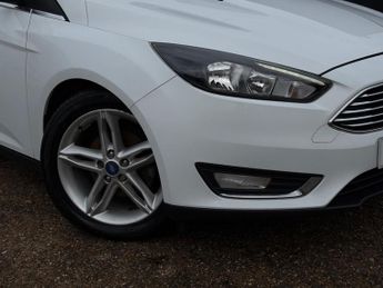 Ford Focus 1.0T EcoBoost Titanium Euro 6 (s/s) 5dr