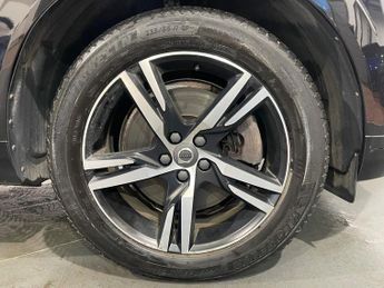 Volvo XC60 2.0h T8 Twin Engine 10.4kWh R-Design Auto AWD Euro 6 (s/s) 5dr