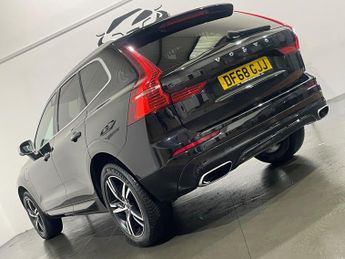 Volvo XC60 2.0h T8 Twin Engine 10.4kWh R-Design Auto AWD Euro 6 (s/s) 5dr