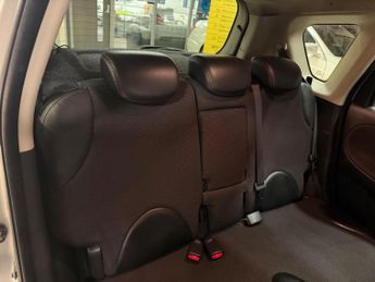 Nissan Note 1.6 16V Tekna Auto Euro 4 5dr