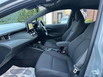 Toyota Corolla 1.8 VVT-h Icon Tech CVT Euro 6 (s/s) 5dr