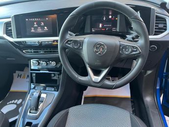 Vauxhall Grandland 1.2 Turbo Design Auto Euro 6 (s/s) 5dr