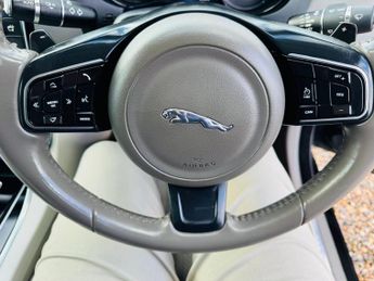 Jaguar XE 2.0d Portfolio Auto Euro 6 (s/s) 4dr