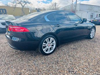 Jaguar XE 2.0d Portfolio Auto Euro 6 (s/s) 4dr