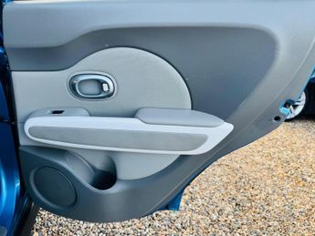 Kia Soul 27kWh EV Auto 5dr