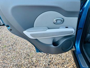 Kia Soul 27kWh EV Auto 5dr