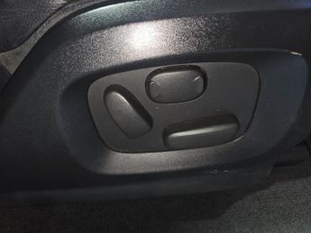 Land Rover Range Rover Evoque 2.2 SD4 Dynamic Auto 4WD Euro 5 (s/s) 5dr