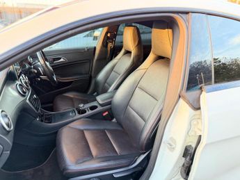 Mercedes-Benz CLA 2.1 CLA220 CDI AMG Sport Coupe 7G-DCT Euro 6 (s/s) 4dr