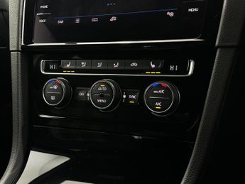 Volkswagen Golf 1.4 TSI 8.7kWh GTE Advance DSG Euro 6 (s/s) 5dr