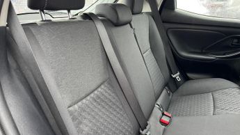 Toyota Yaris 1.5 VVT-h Icon E-CVT Euro 6 (s/s) 5dr