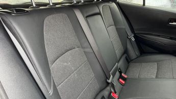 Toyota Corolla 1.8 VVT-h Design CVT Euro 6 (s/s) 5dr