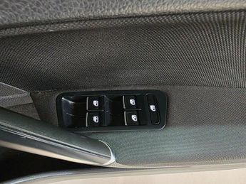 Volkswagen Golf 1.4 TSI GTE Nav DSG Euro 6 (s/s) 5dr