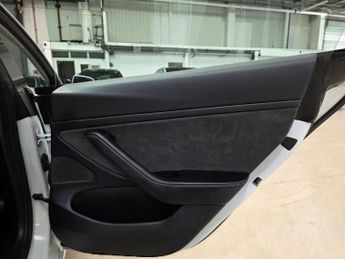 Tesla Model 3 (Dual Motor) Performance Auto 4WDE 4dr (Performance Upgrade)