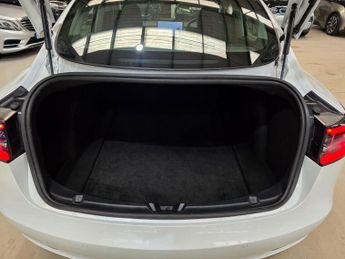 Tesla Model 3 (Dual Motor) Performance Auto 4WDE 4dr (Performance Upgrade)