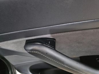 Tesla Model 3 (Dual Motor) Performance Auto 4WDE 4dr (Performance Upgrade)