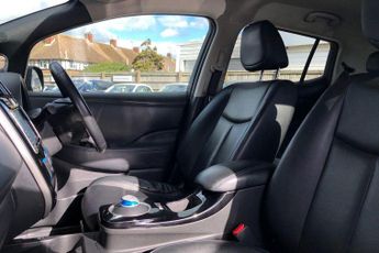 Nissan LEAF 80kW Tekna 30kWh 5dr Auto