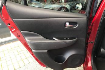 Nissan LEAF 80kW Tekna 30kWh 5dr Auto