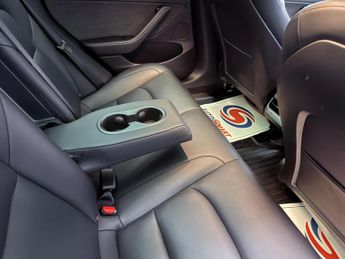 Tesla Model 3 Standard Range Plus Auto RWD 4dr