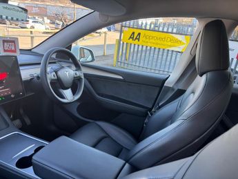 Tesla Model Y (Dual Motor) Long Range Auto 4WDE 5dr