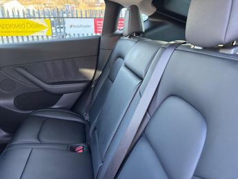 Tesla Model Y (Dual Motor) Long Range Auto 4WDE 5dr