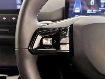 MG MG4 64kWh Trophy Long Range Hatchback 5dr Electric Auto (203 ps)