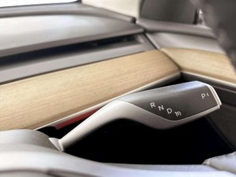 Tesla Model Y SUV 5dr Electric Auto RWD (346 ps)