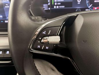 Skoda Octavia 2.0 TDI SE Technology Estate 5dr Diesel Manual Euro 6 (s/s) (116