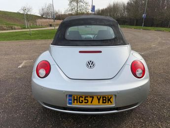Volkswagen Beetle 1.6 Luna Cabriolet Euro 4 2dr