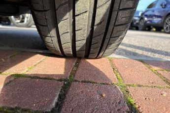 Nissan Micra 1.0 IG-T Tekna