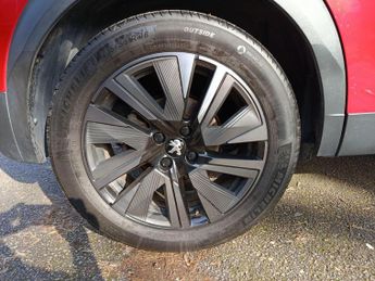 Peugeot E-2008 50kWh GT Premium SUV 5dr Electric Auto (7kW Charger) (136 ps)