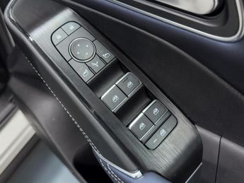 Nissan Qashqai 1.5 h e-POWER Tekna SUV 5dr Petrol Hybrid Auto Euro 6 (s/s) (190