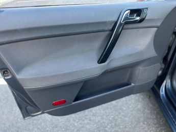 Volkswagen Polo 1.4 S 5dr