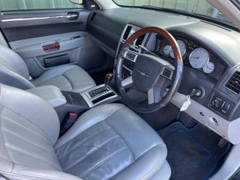 Chrysler 300C 3.0 CRD V6 4dr