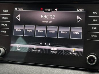 Skoda Karoq 1.6 TDI SE L DSG Euro 6 (s/s) 5dr