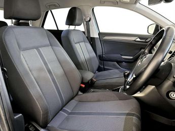 Volkswagen T-Roc 2.0 TDI EVO Design SUV 5dr Diesel Manual Euro 6 (s/s) (150 ps)