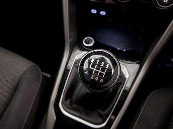 Volkswagen T-Roc 2.0 TDI EVO Design SUV 5dr Diesel Manual Euro 6 (s/s) (150 ps)