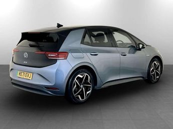 Volkswagen ID.3 Pro S 77kWh Tour Hatchback 5dr Electric Auto (204 ps)