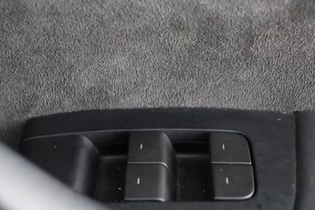 Tesla Model Y (Dual Motor) Long Range Auto 4WDE 5dr