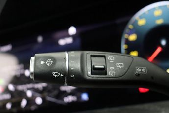 Mercedes-Benz E Class 2.0 E220dh MHEV AMG Line Night Edition (Premium Plus) G-Tronic+ 