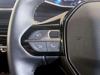 Peugeot E-208 50kWh Allure Premium + Hatchback 5dr Electric Auto (7kW Charger)