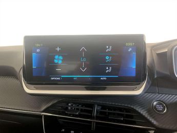 Peugeot E-208 50kWh Allure Premium + Hatchback 5dr Electric Auto (7kW Charger)