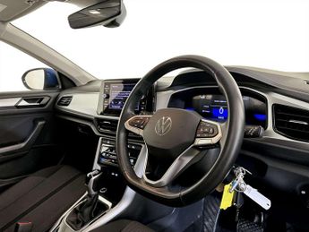 Volkswagen T-Roc 1.5 TSI Life SUV 5dr Petrol DSG Euro 6 (s/s) (150 ps)