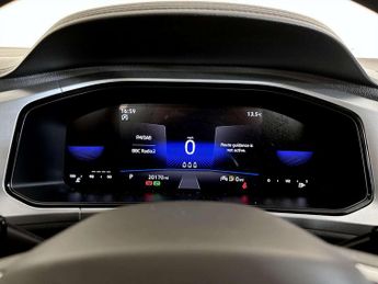 Volkswagen T-Roc 1.5 TSI Life SUV 5dr Petrol DSG Euro 6 (s/s) (150 ps)