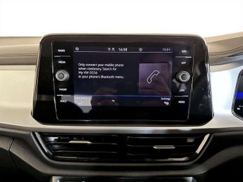Volkswagen T-Roc 1.5 TSI Life SUV 5dr Petrol DSG Euro 6 (s/s) (150 ps)