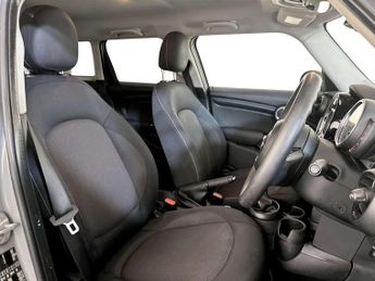 MINI Hatch 1.5 Cooper Hatchback 5dr Petrol Manual Euro 6 (s/s) (136 ps)