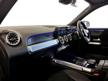 Mercedes-Benz GLB 1.3 GLB200 MHEV AMG Line (Executive) SUV 5dr Petrol Hybrid 7G-DC