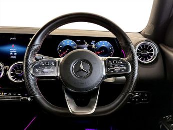 Mercedes-Benz GLB 1.3 GLB200 MHEV AMG Line (Executive) SUV 5dr Petrol Hybrid 7G-DC