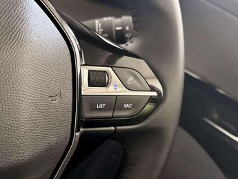 Peugeot E-208 50kWh Allure Premium + Hatchback 5dr Electric Auto (7.4kW Charge